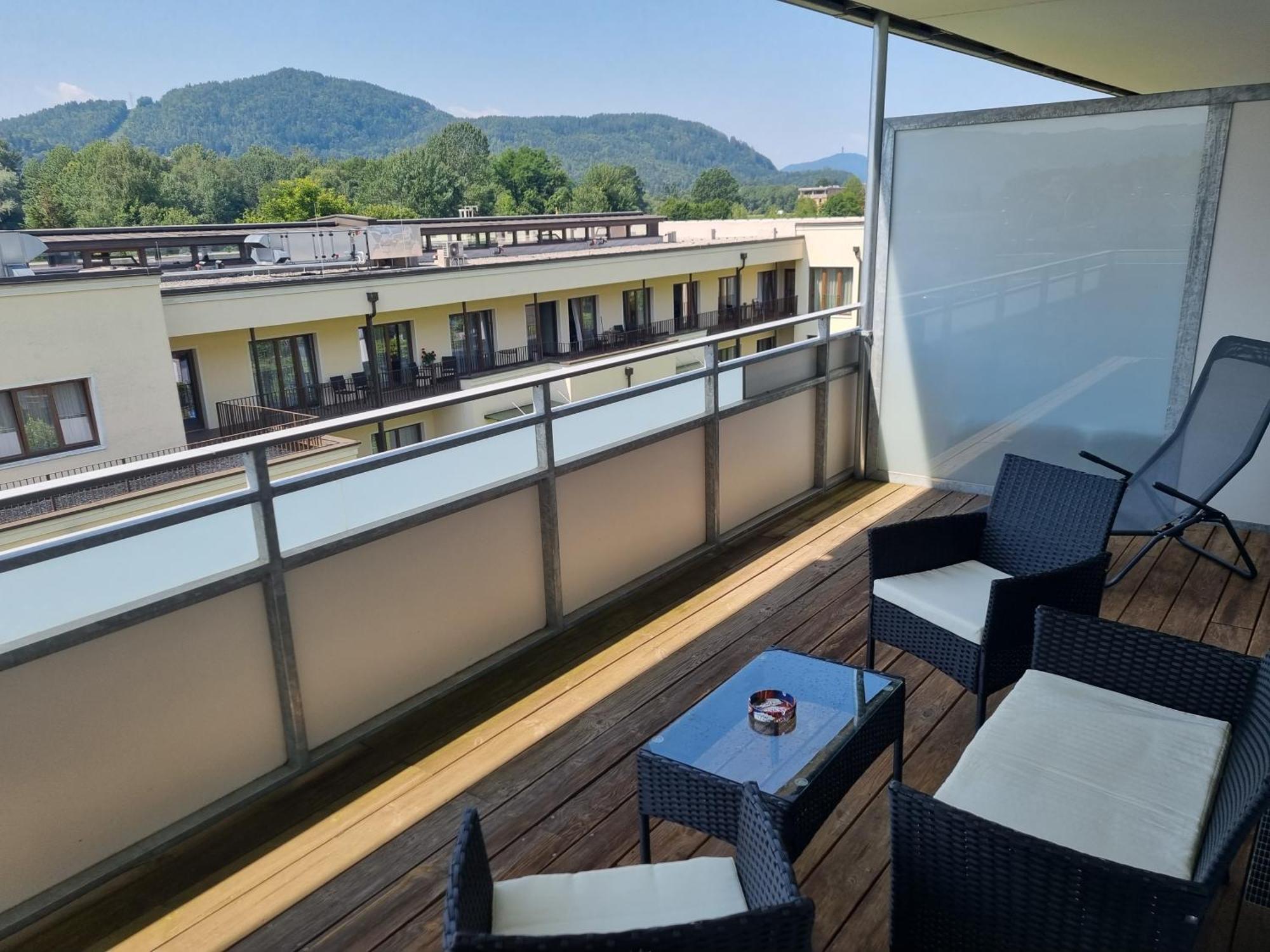 Traumapartment Neben Universitaet Und Lakeside In Klagenfurt Am Woerthersee ! Eksteriør bilde